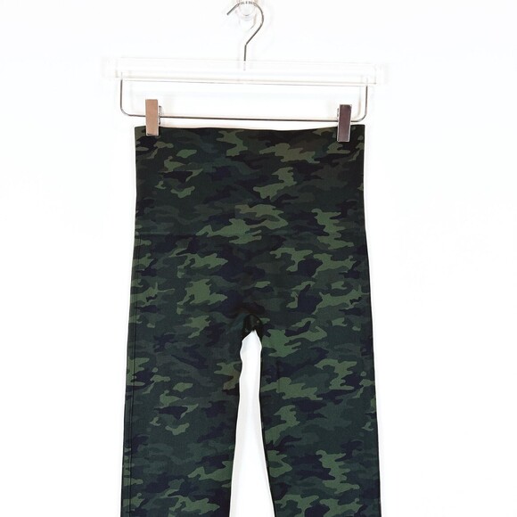 Spanx Look At Me Now Seamless Leggings High Rise Smoothing Shape Wear Large Camo - Picture 4 of 7